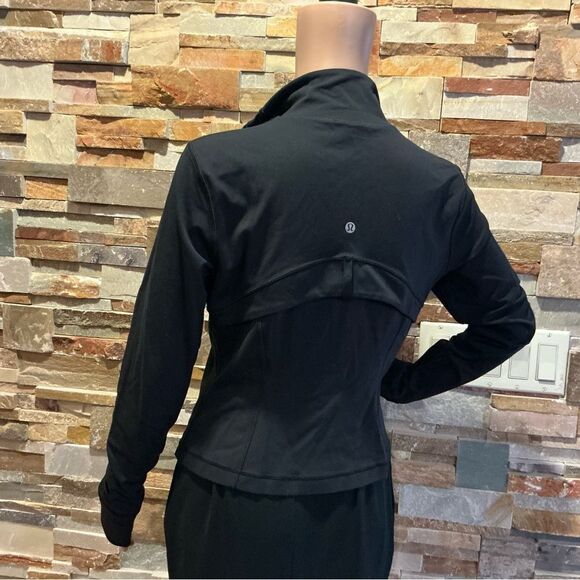 Lululemon Athletica Black Bomber Jacket Sleek Performance Design - Picture 5 of 8